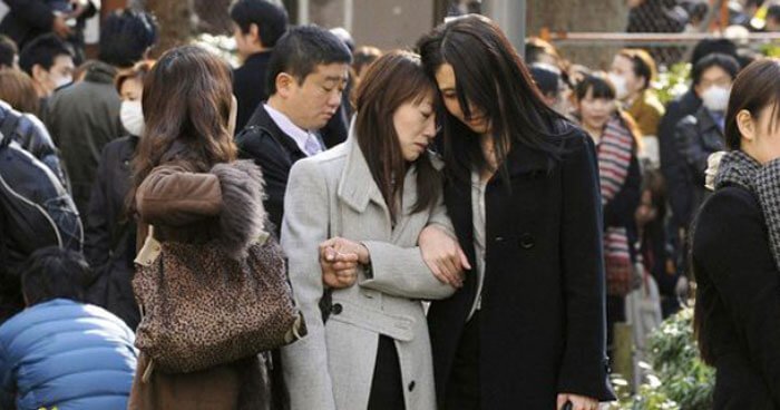 holding-space_funeral